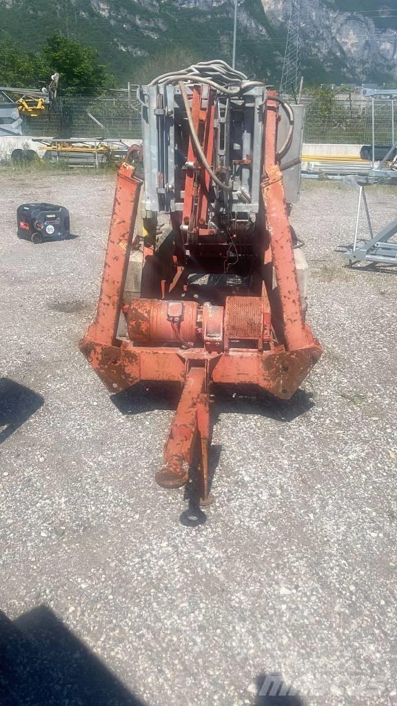 Fari E300 Selbstaufrichtende Krane