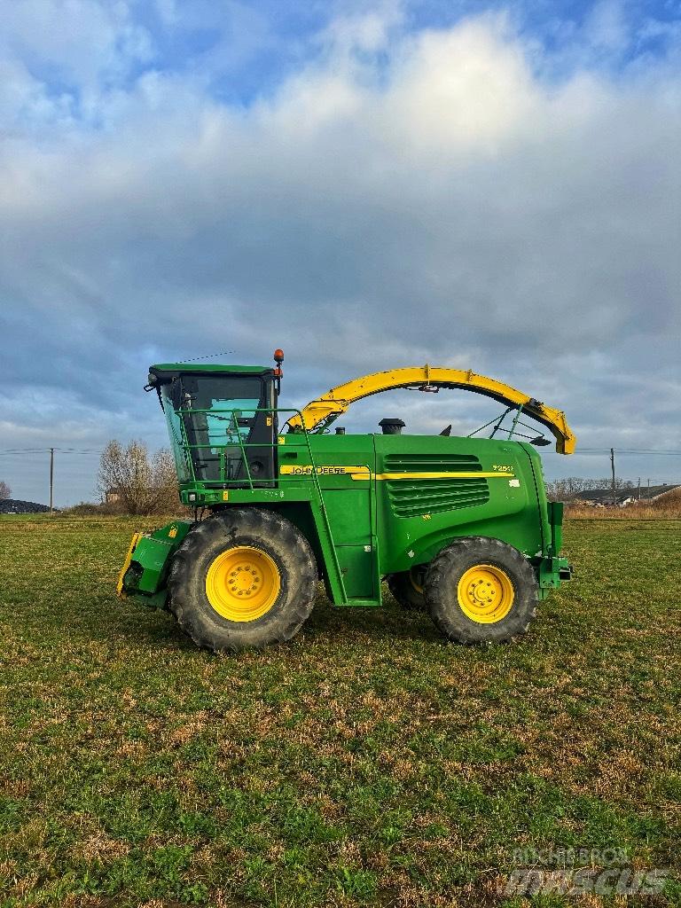 John Deere 7250 Feldhäcksler