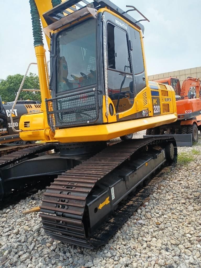 Komatsu PC 220-8 Raupenbagger