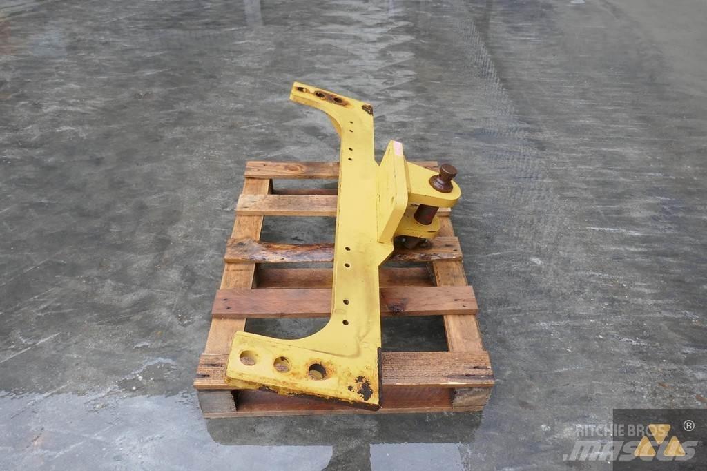 CAT 140M Drawbar Transport Sonstige
