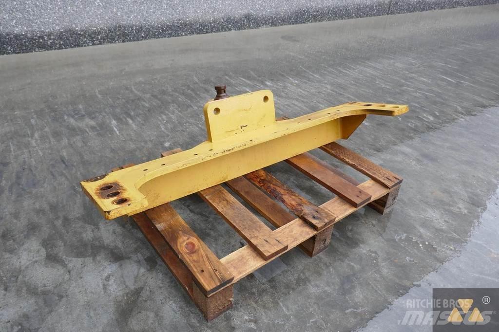 CAT 140M Drawbar Transport Sonstige