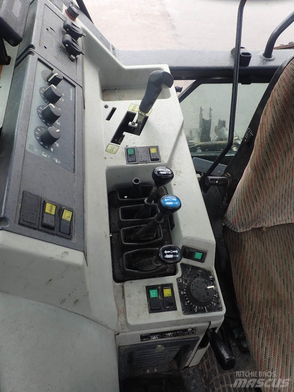 Valtra 8150 Traktoren