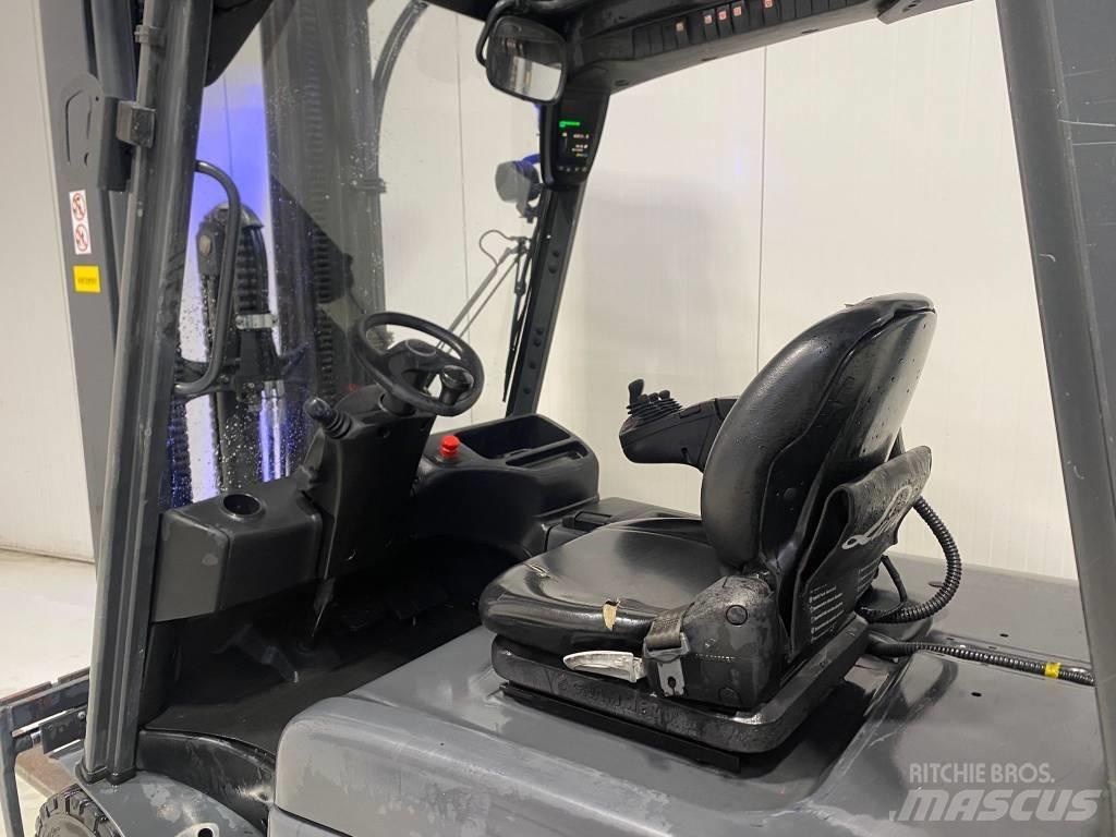 Linde E30L-01 Elektrische heftrucks
