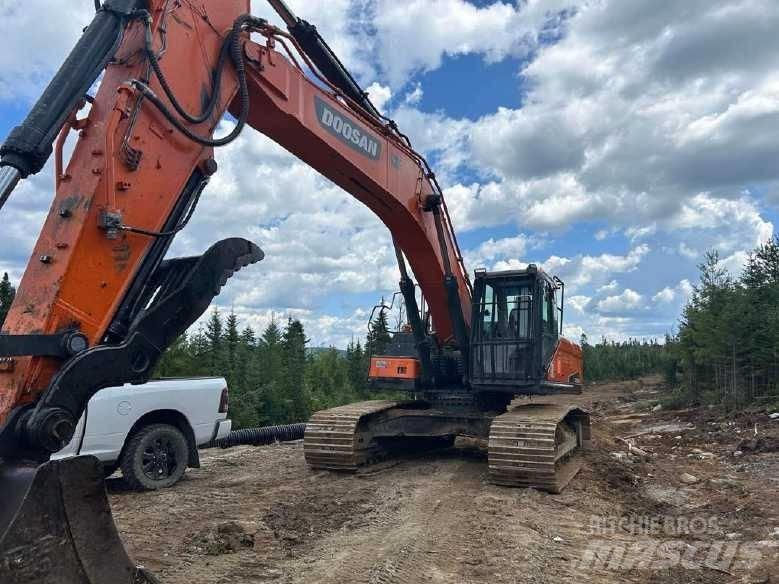 Doosan DX 350 LC Raupenbagger
