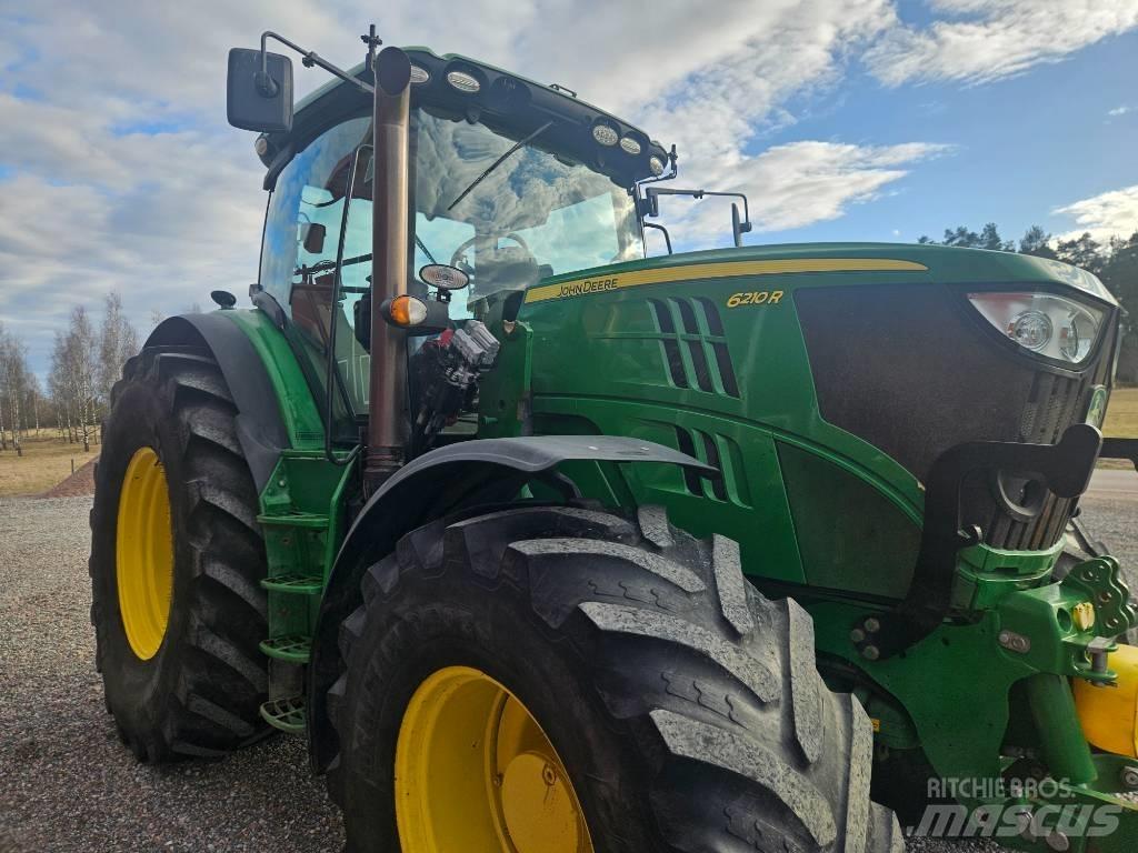 John Deere 6210 R Traktoren