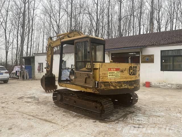 CAT E70B Raupenbagger