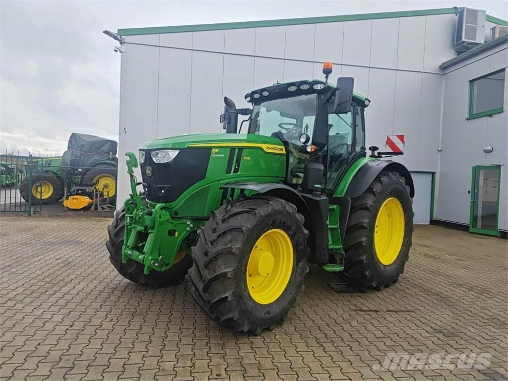 John Deere 6R 250 Traktoren