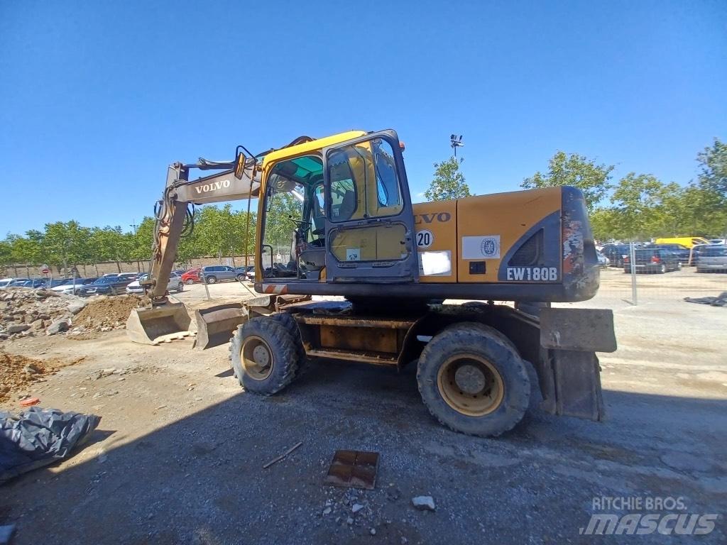 Volvo EW 180 B Mobilbagger