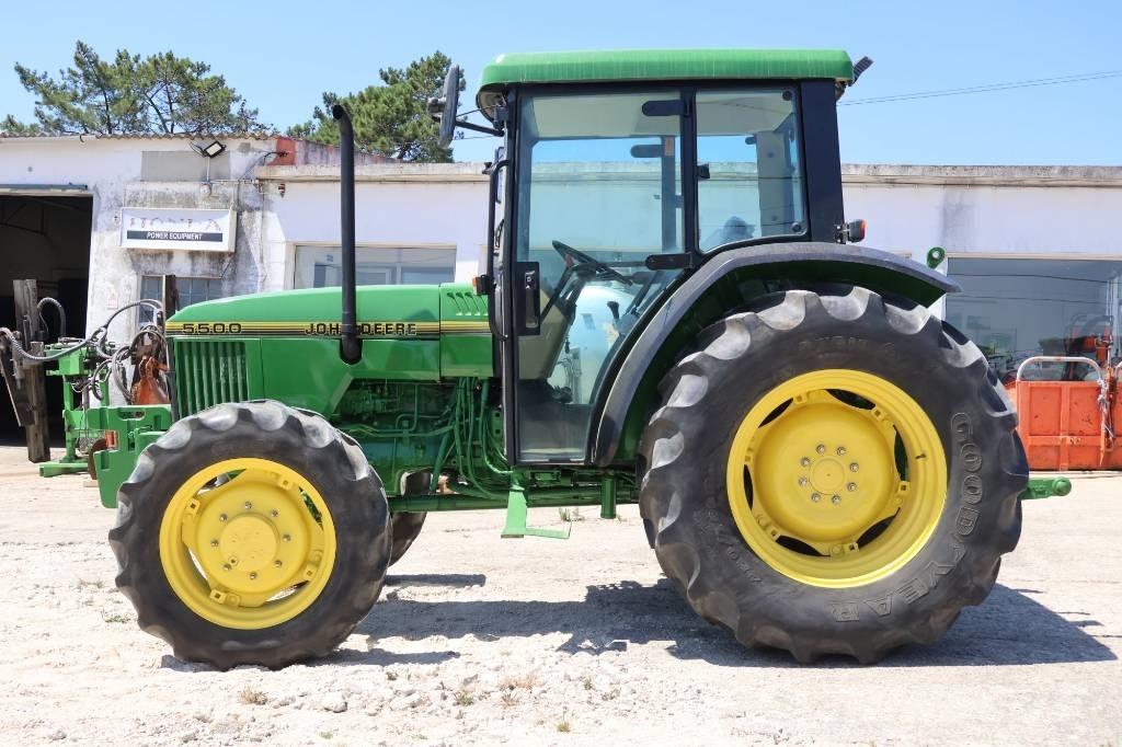 John Deere 5500 STD Traktoren