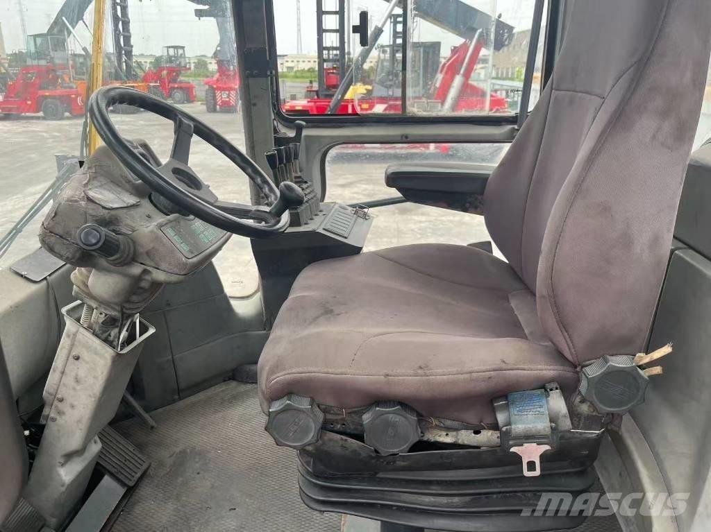 Kalmar DCF 300-12 Diesel heftrucks