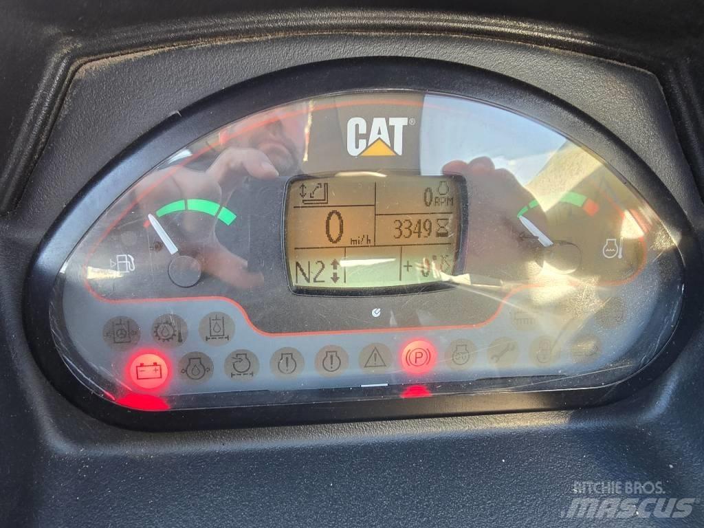 CAT TH337C Teleskoplader