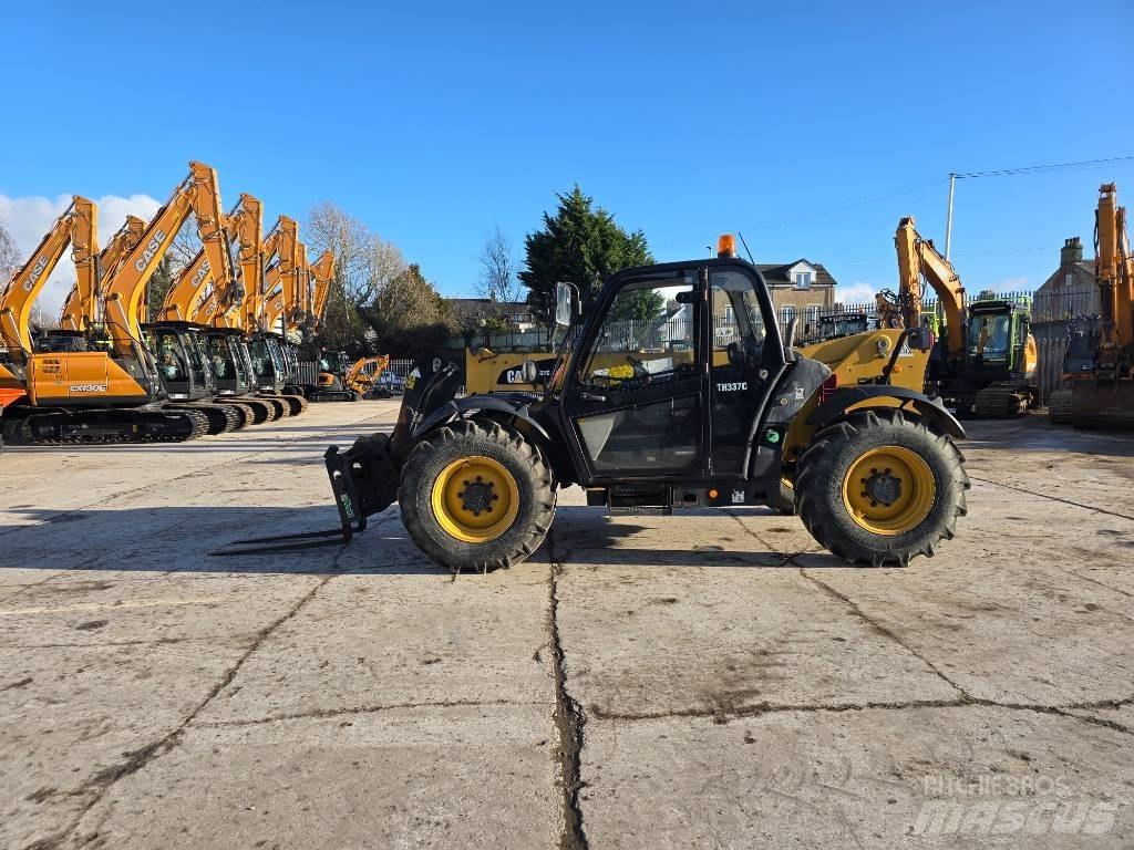 CAT TH337C Teleskoplader