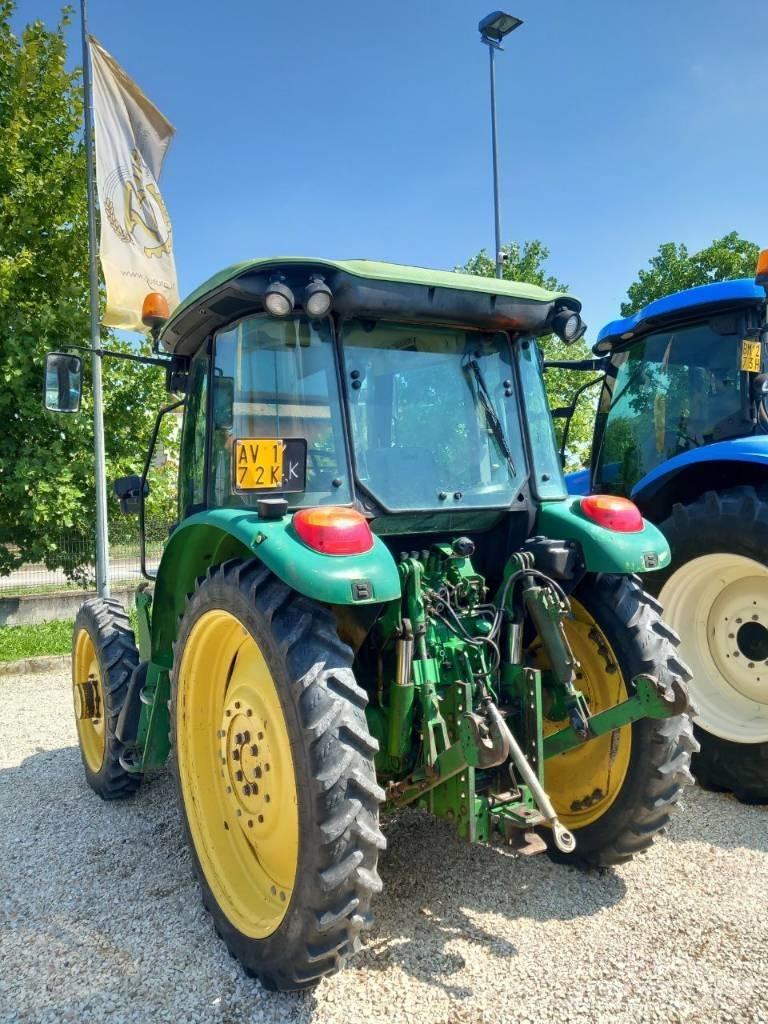 John Deere 5820 Traktoren