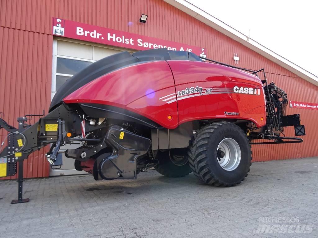Case IH LB 334R XL Quaderpressen
