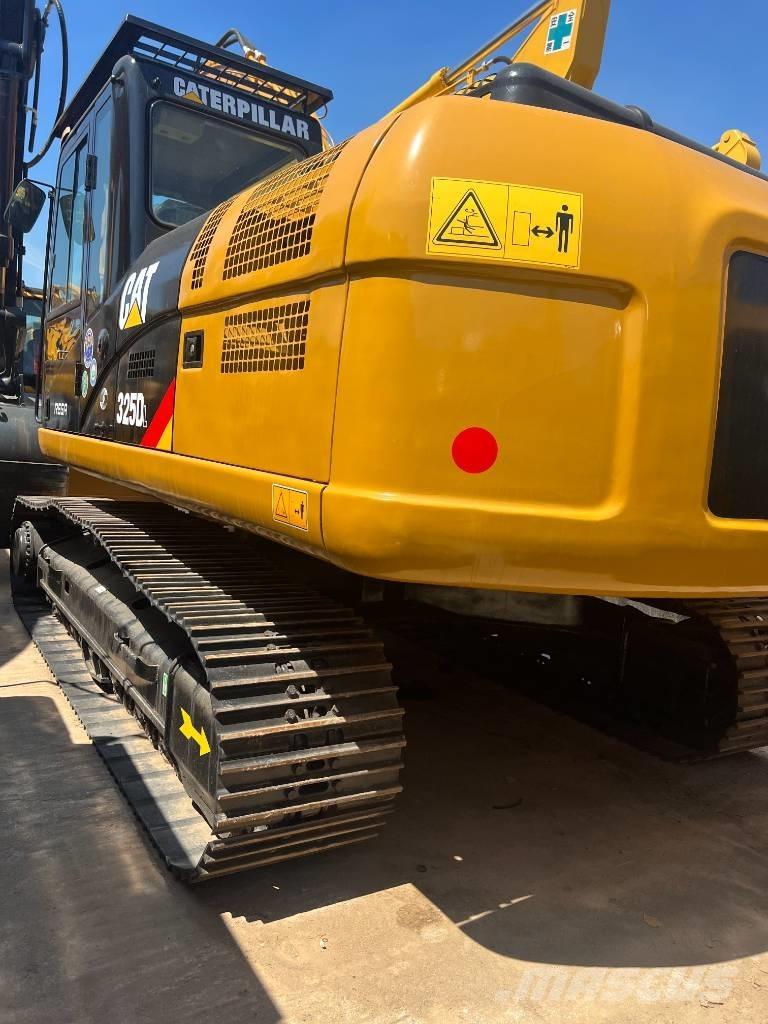 CAT 325D Raupenbagger