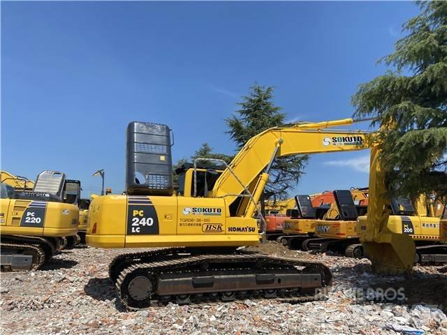 Komatsu PC240-8 Raupenbagger