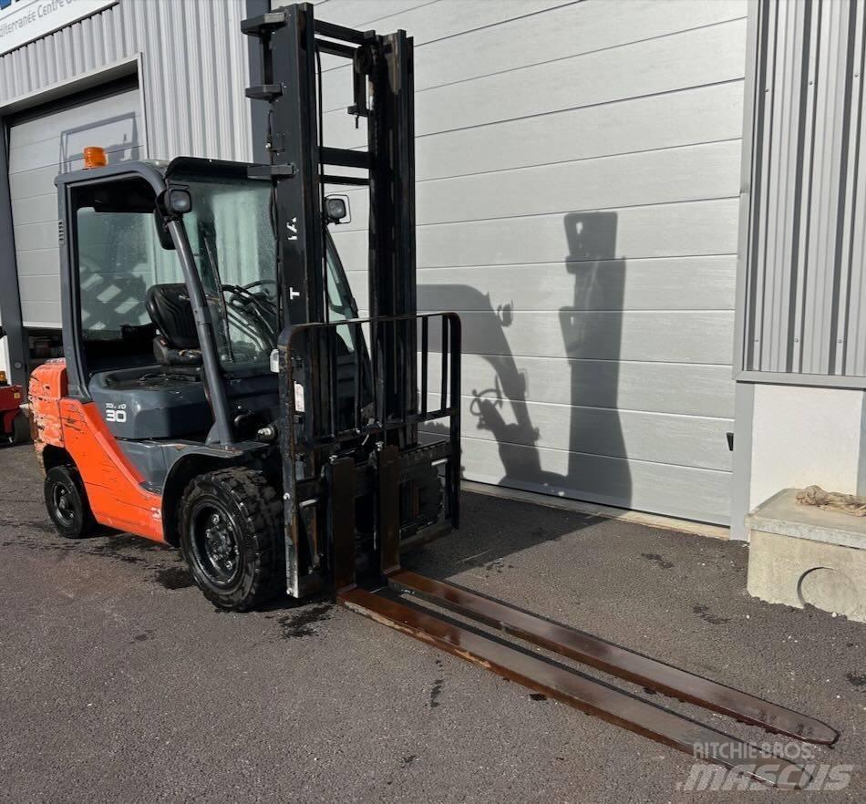 Toyota 8 FDF 30 Diesel heftrucks