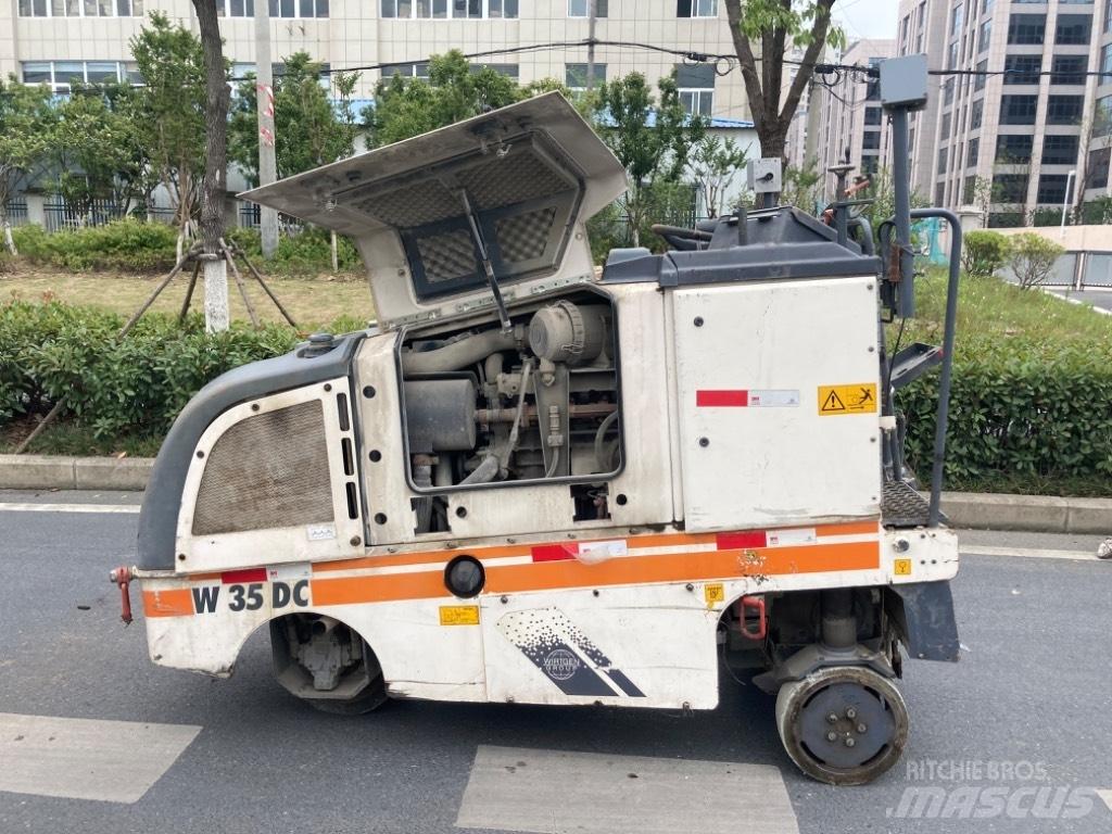 Wirtgen W35DC Asphaltfräsen