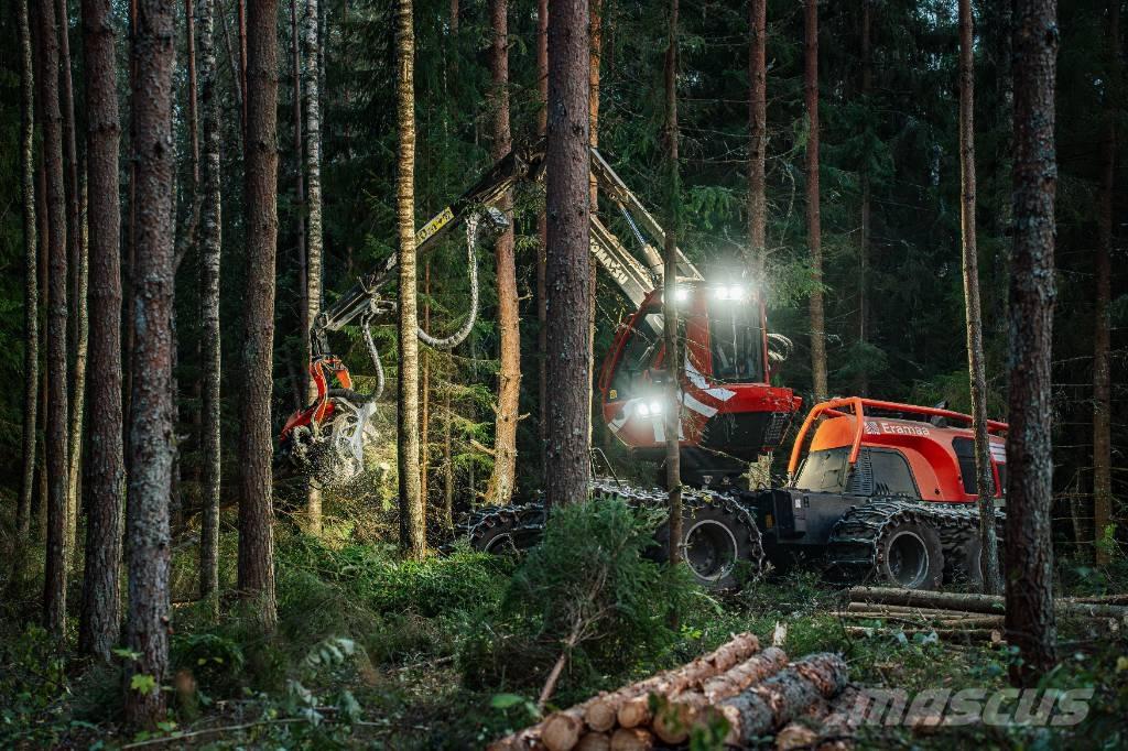 Komatsu 931XC Harvester