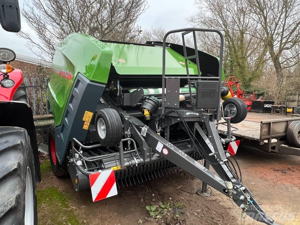 Fendt Rotana F130FC Rundballenpressen