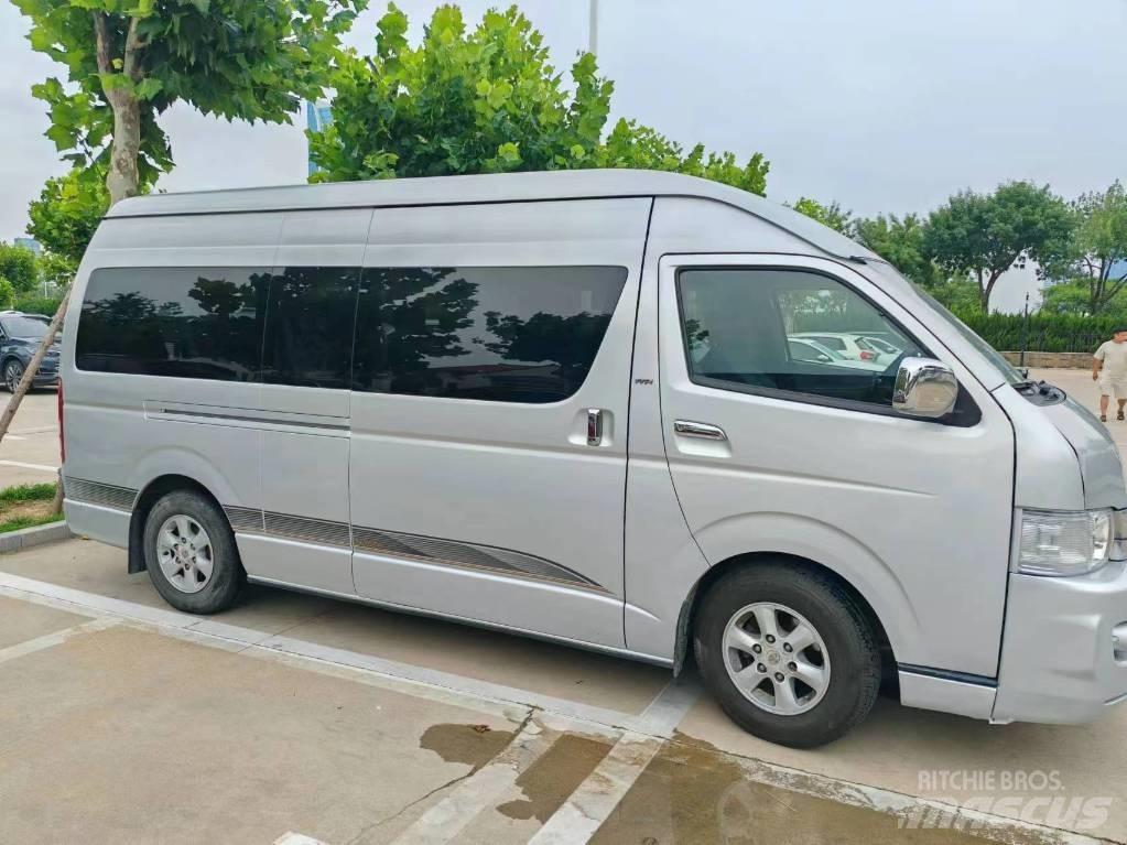 Toyota Coaster Überlandbusse