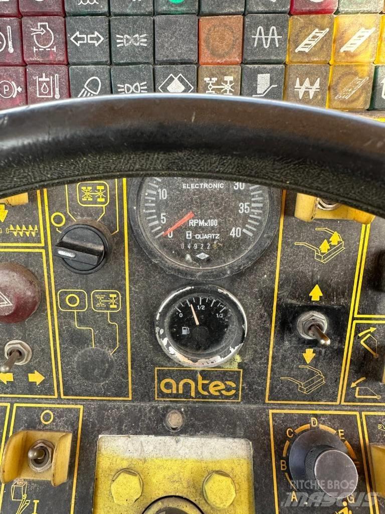 Ammann AFW 350 E Strassenfertiger
