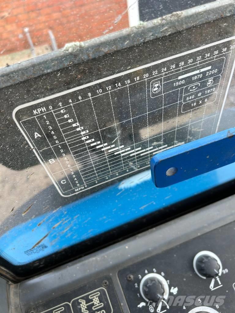 New Holland 8360 Traktoren