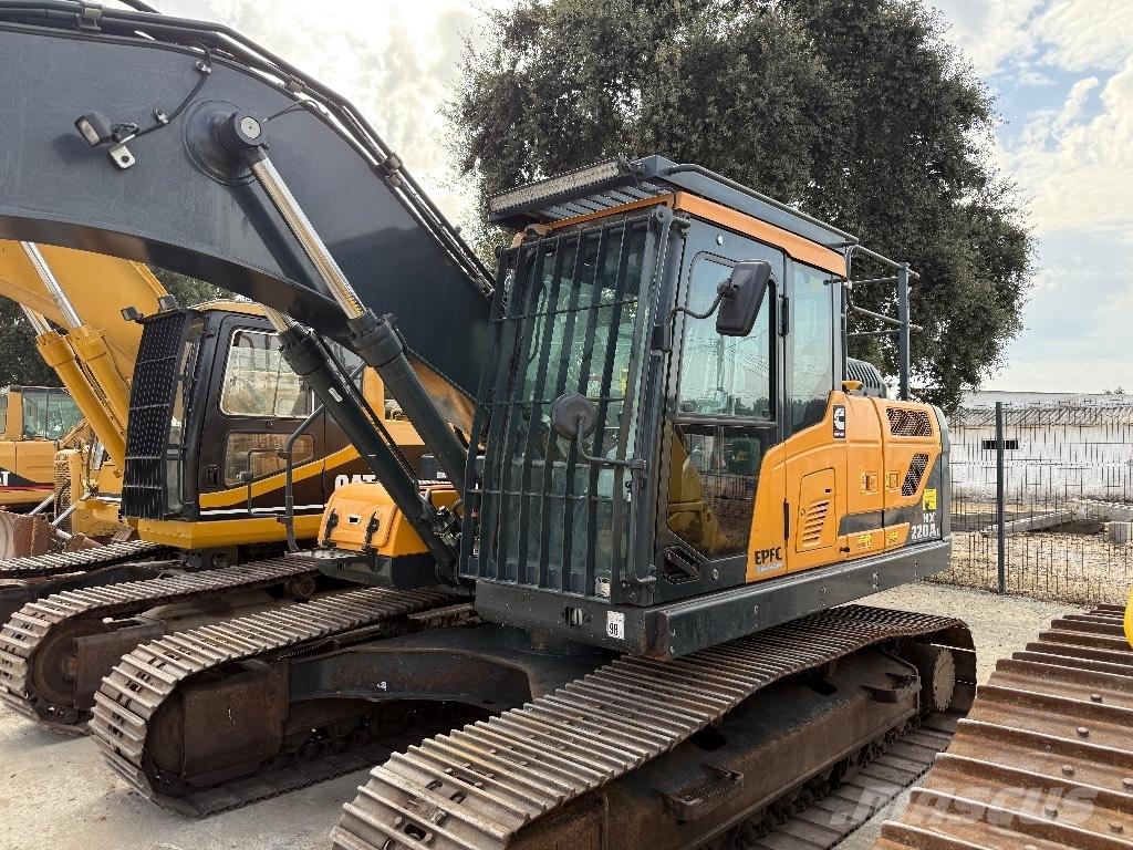 Hyundai HX 220 AL Raupenbagger