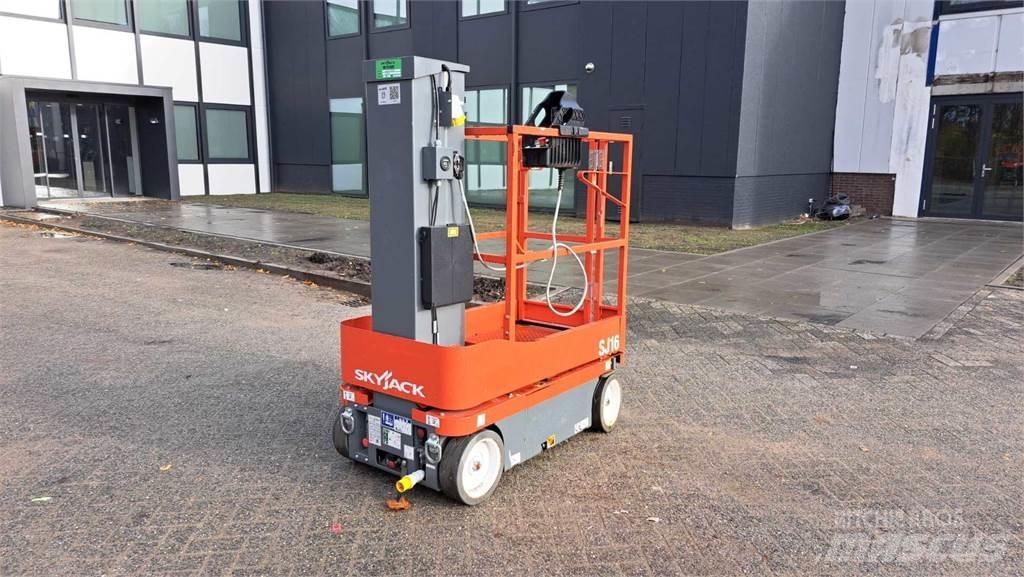 SkyJack SJ16 Andere Arbeitsbühnen
