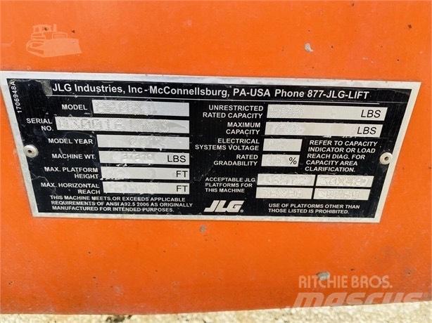 JLG 860 SJ Teleskopbühnen