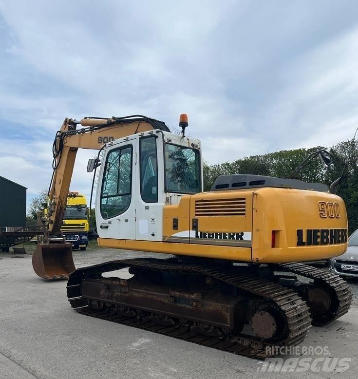 Liebherr R 900 C Raupenbagger