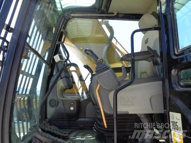 CAT 330 D L Raupenbagger