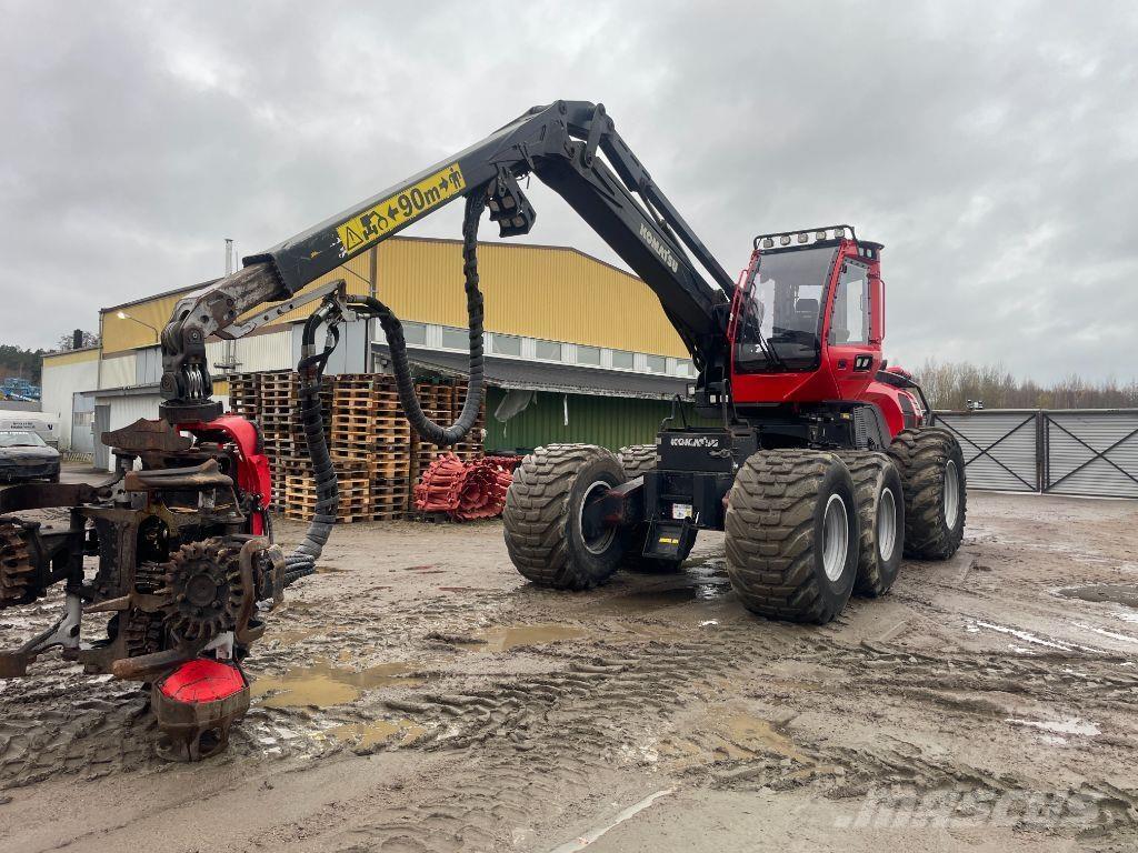 Komatsu 951 Harvester