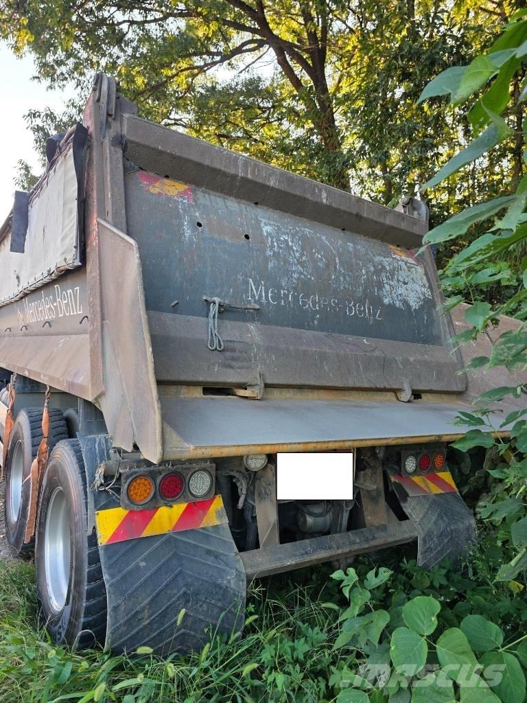 Mercedes-Benz 3951K Minidumper