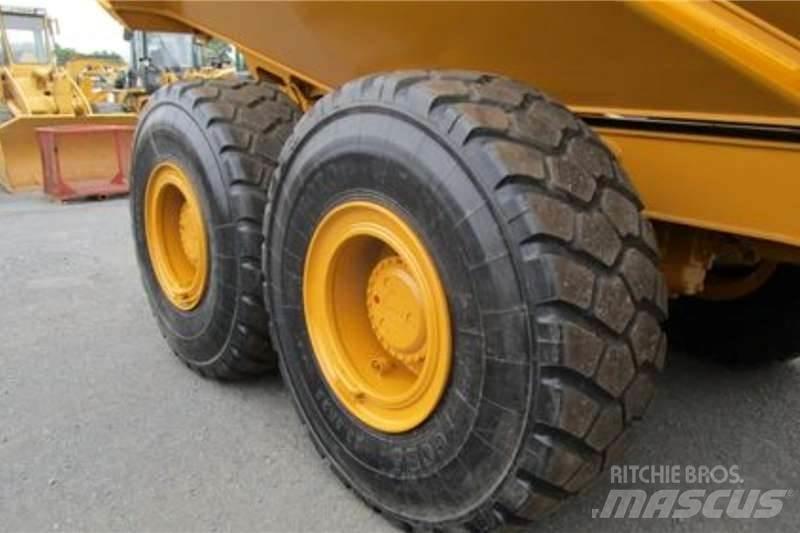 Bell B30E Dumper - Knickgelenk