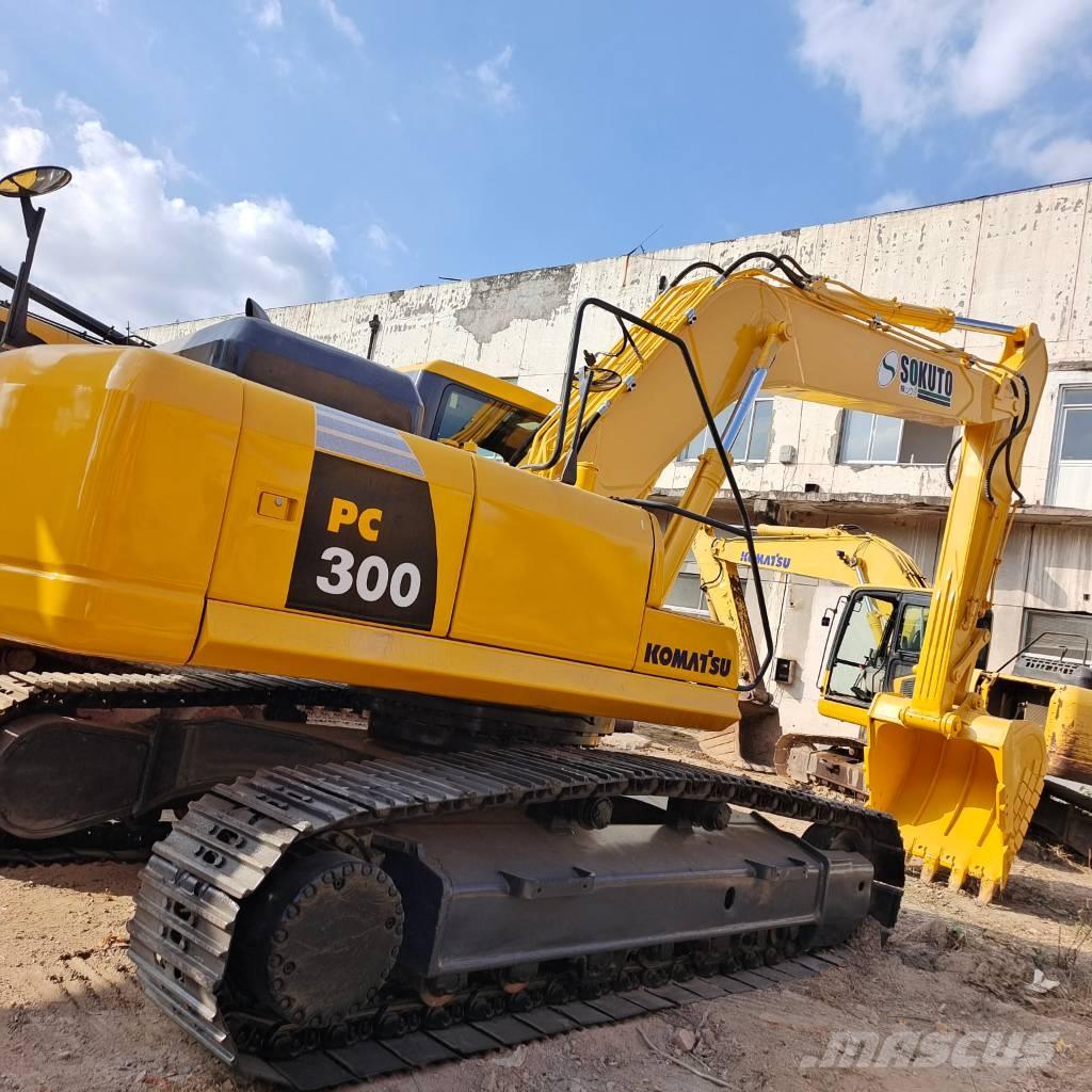 Komatsu PC 300 Radlader