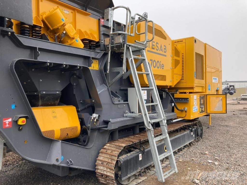 Tesab 700iE Mobile Brecher