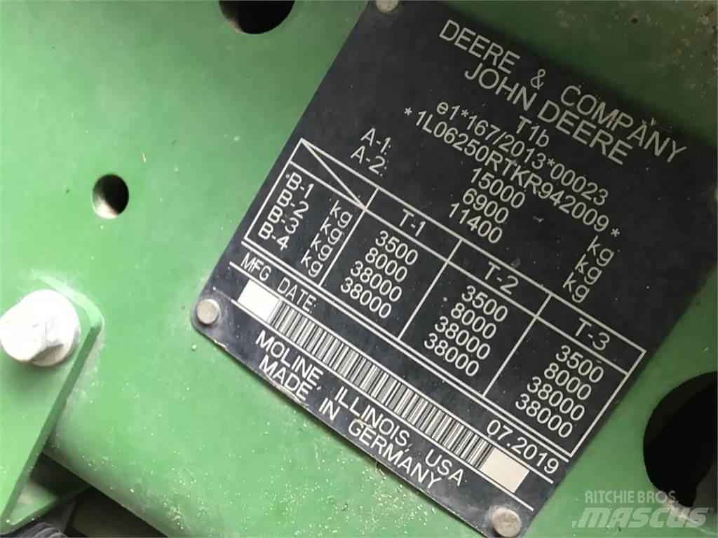 John Deere 6250R Traktoren