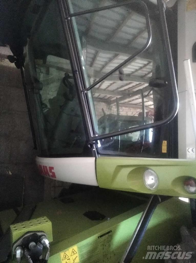 CLAAS Tucano 320 Mähdrescher