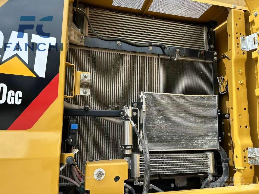 CAT 330GC Materialumschlag