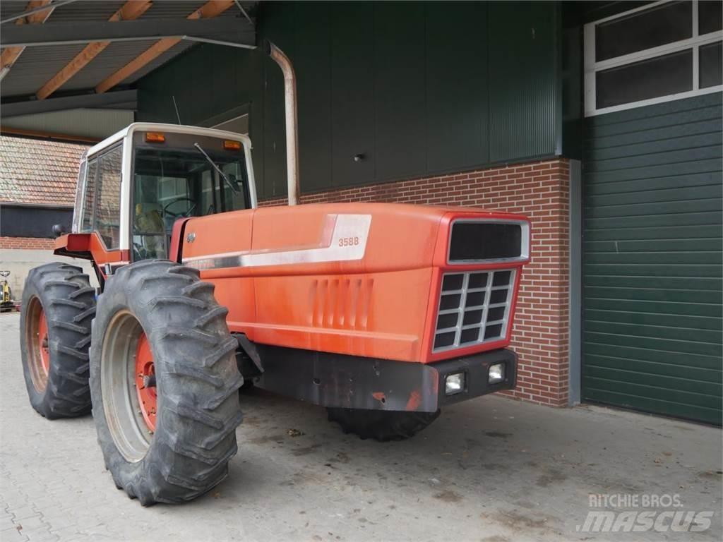 Case IH IHC 3588 Traktoren