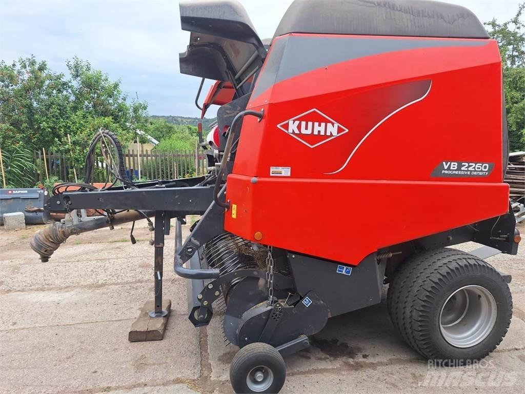 Kuhn VB 2260 Rundballenpressen