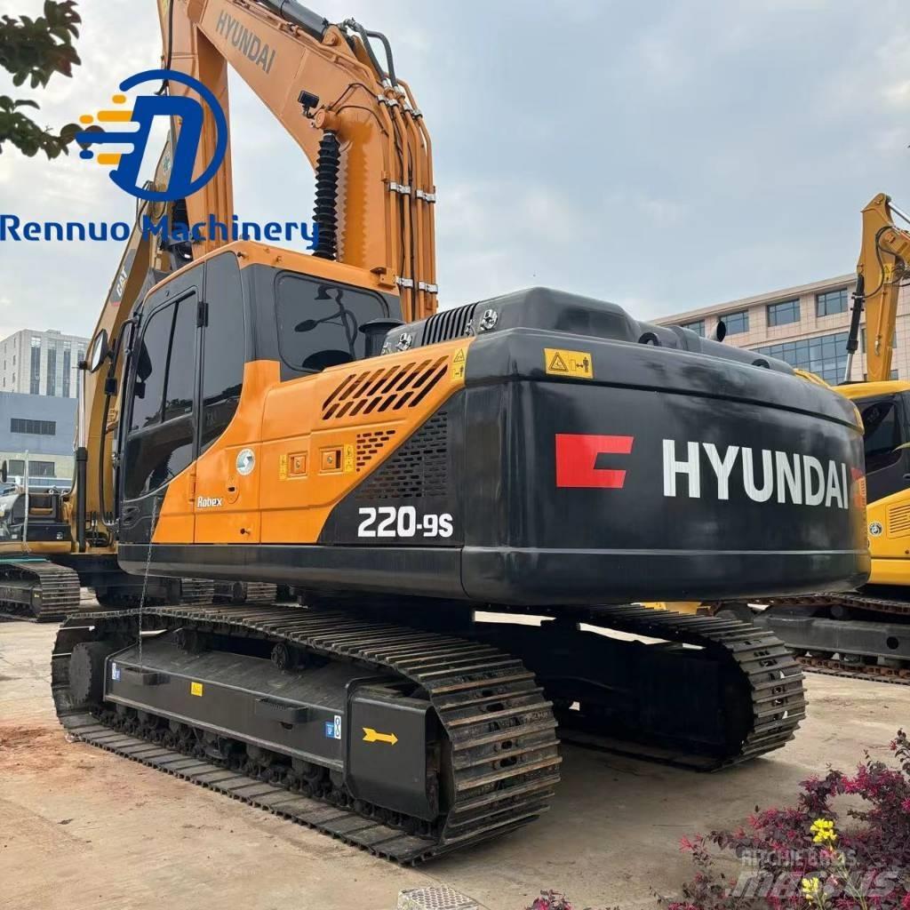 Hyundai R220LC-9S Raupenbagger