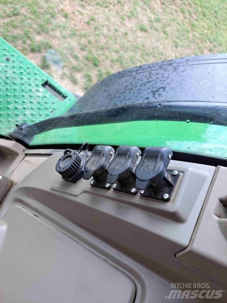 John Deere 8R410 Traktoren