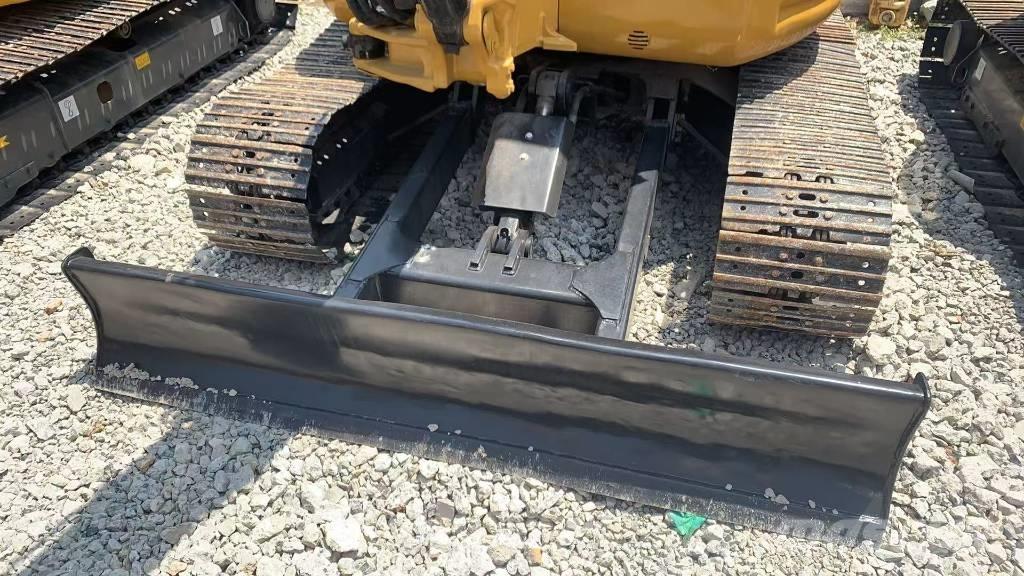 CAT 304 CR Minibagger < 7t