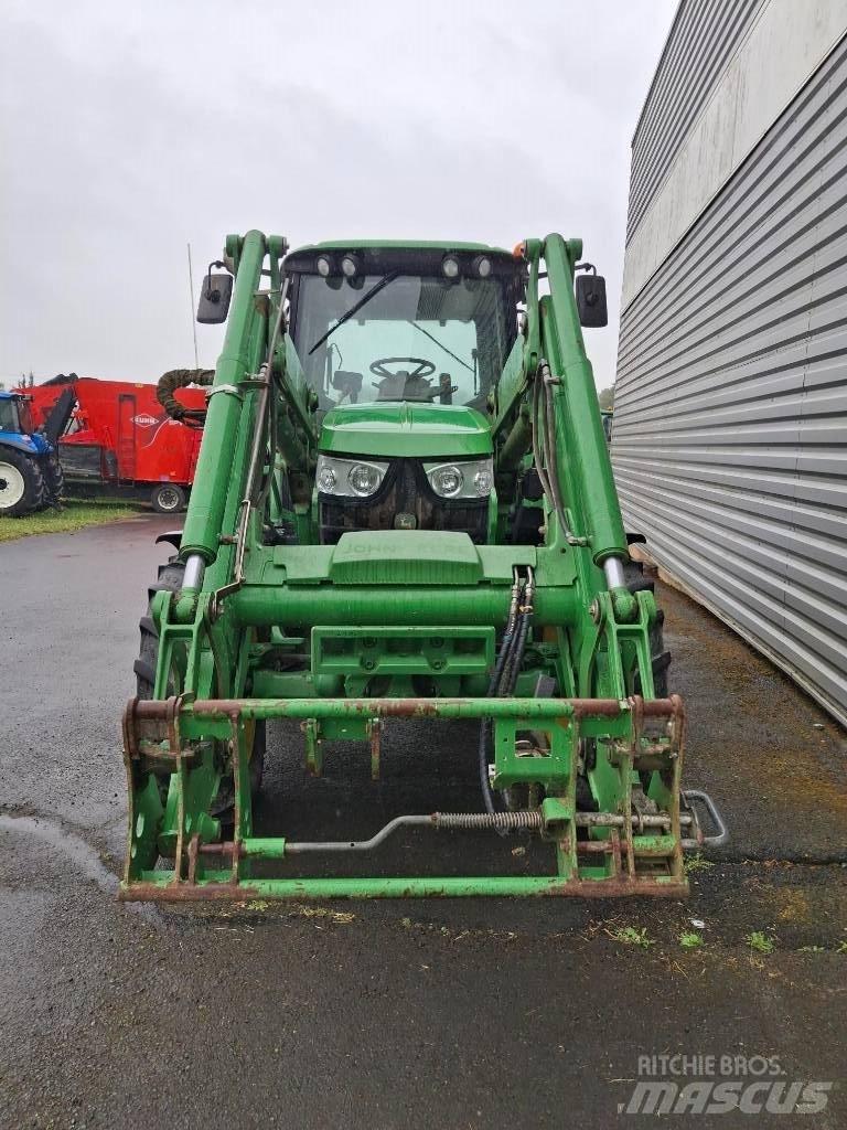 John Deere 6110 Traktoren
