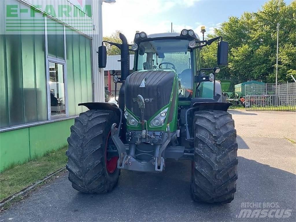 Fendt 828 vario s4 Traktoren