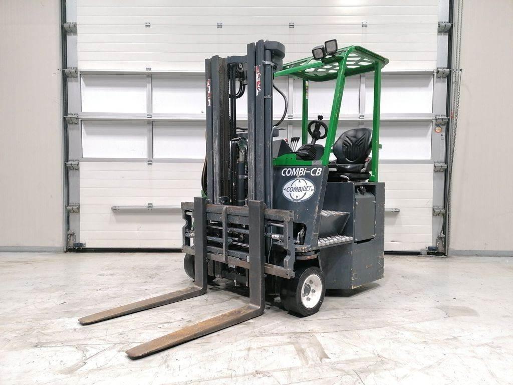 Combilift CB2500 Seitenstapler