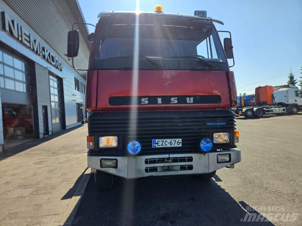 Sisu SM300 8X2 Forsttransportfahrzeuge