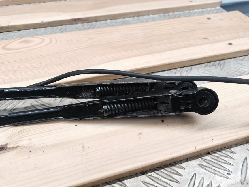 Manitou MLT  wiper Kabinen